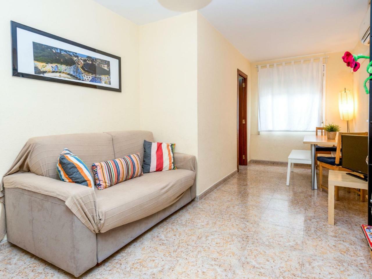 Apartment Camp Nou- Travessera De Les Corts By Interhome Βαρκελώνη Εξωτερικό φωτογραφία